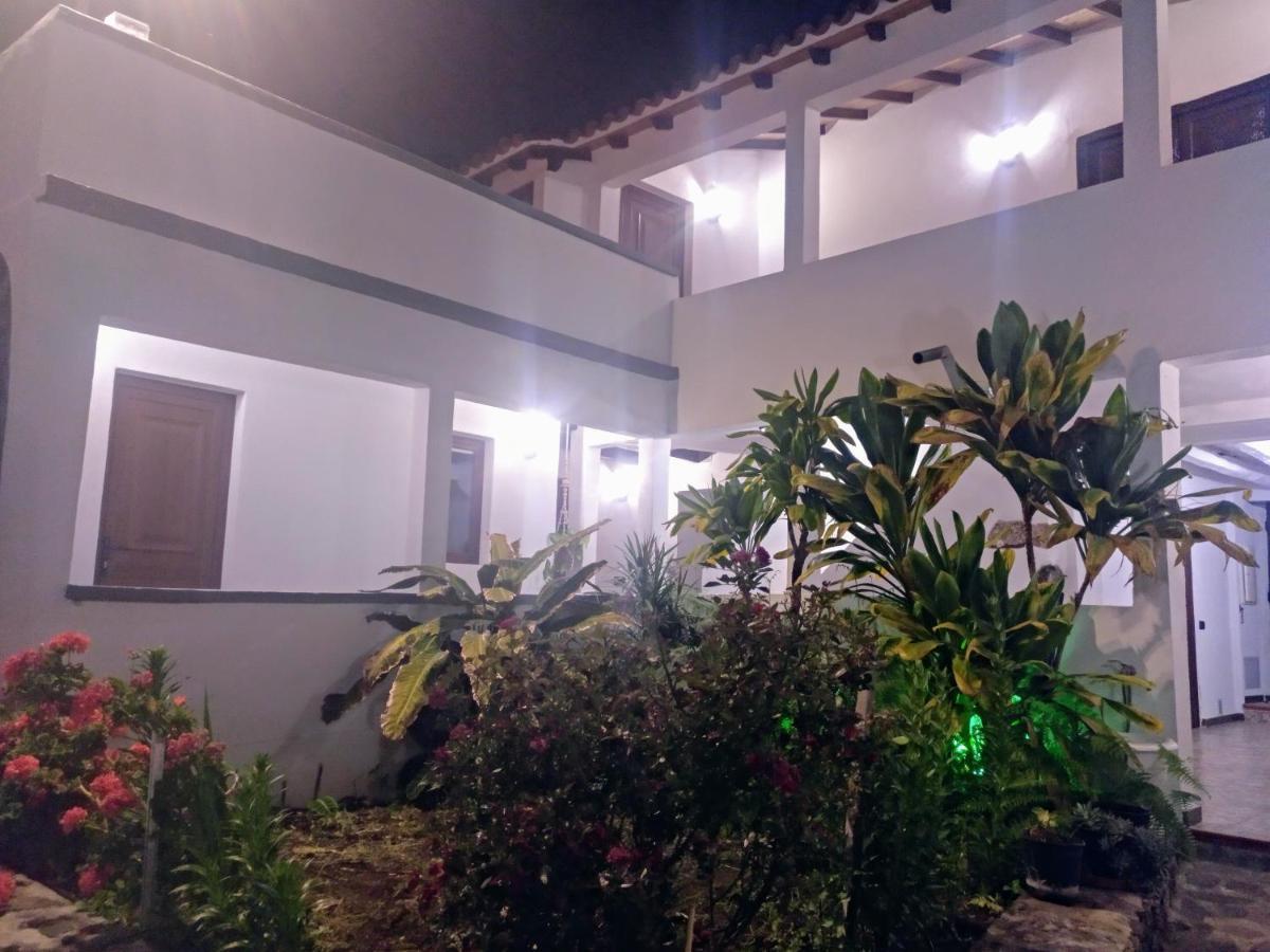 Вилла Casa La Plaza Агуло Экстерьер фото